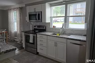 4 Ascolese Rd, Trumbull, CT 06611 - Photo 6
