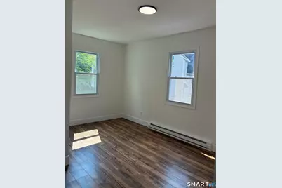 16 Vermont 2nd Floor Street #2, Waterbury, CT 06704 - Photo 10