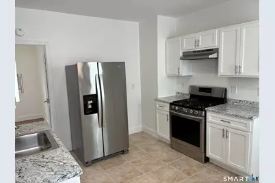 16 Vermont 2nd Floor Street #2, Waterbury, CT 06704 - Photo 8