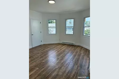 16 Vermont 2nd Floor Street #2, Waterbury, CT 06704 - Photo 6