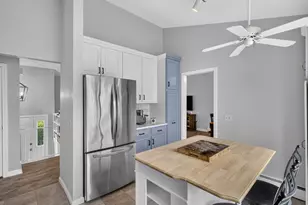 25 Penny Ln, New London, CT 06320 - Photo 14