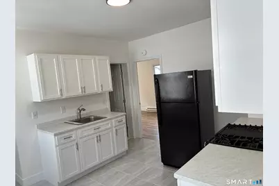 16 Vermont 3rd Floor Street #3, Waterbury, CT 06704 - Photo 10