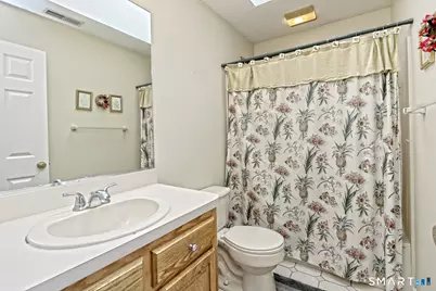 29 Commodore Hull Drive, Derby, CT 06418 - Photo 32