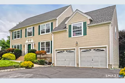 29 Commodore Hull Drive, Derby, CT 06418 - Photo 2