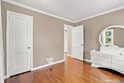 32 Van Buskirk Avenue #1st Floor, Stamford, CT 06902 - Photo 14