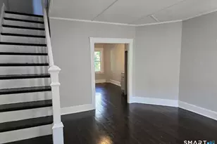 35 Ives St, Waterbury, CT 06704 - Photo 2