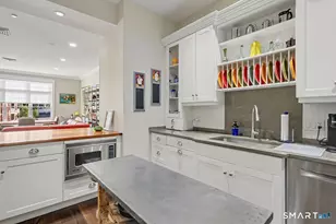 100 Stone Ridge Way, Fairfield, CT 06824 - Photo 8
