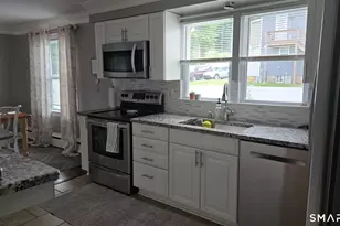 4 Ascolese Rd, Trumbull, CT 06611 - Photo 6