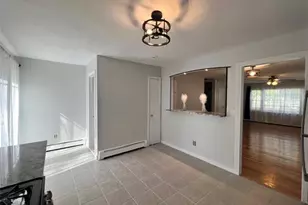 1079 Brooklawn Ave, Fairfield, CT 06825 - Photo 10