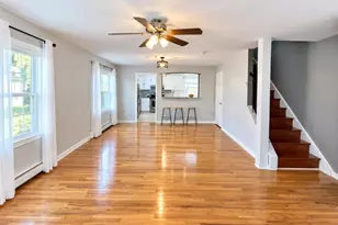 1079 Brooklawn Ave, Fairfield, CT 06825 - Photo 2