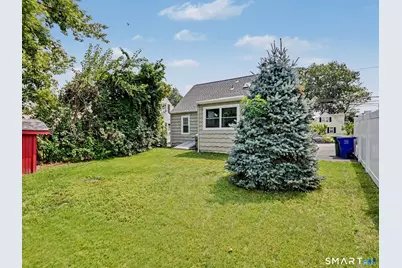 294 Burnsford Avenue, Bridgeport, CT 06606 - Photo 32