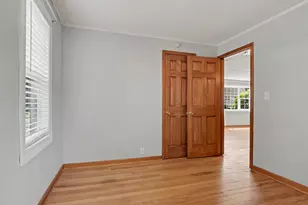 294 Burnsford Ave, Bridgeport, CT 06606 - Photo 16