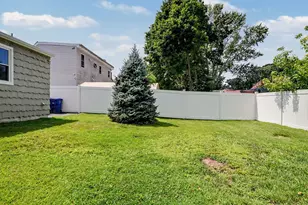 294 Burnsford Ave, Bridgeport, CT 06606 - Photo 34