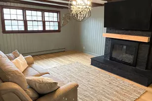 20 Alling Ct W, North Branford, CT 06472 - Photo 2