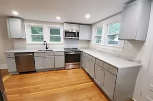 20 Hicksville Rd, Cromwell, CT 06416 - Photo 2