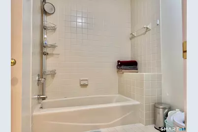 18 Harbour Close, New Haven, CT 06519 - Photo 26