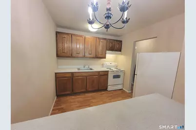 26 Bostwick Arms #26, New Milford, CT 06776 - Photo 6