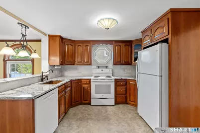 61 Chamberlain Road, Wethersfield, CT 06109 - Photo 18