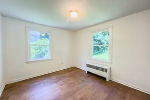 19 Armory St, Hamden, CT 06517 - Photo 18