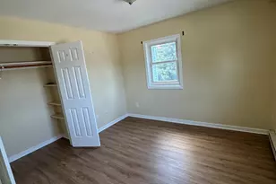422 Main St, East Haven, CT 06512 - Photo 4