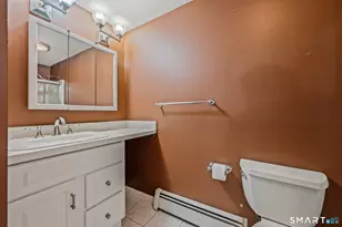 23 Charter Oak Pl, Hartford, CT 06106 - Photo 16