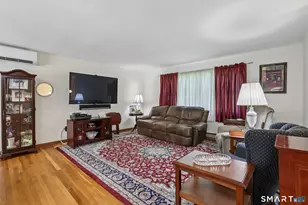 14 Clark Rd, New Fairfield, CT 06812 - Photo 8