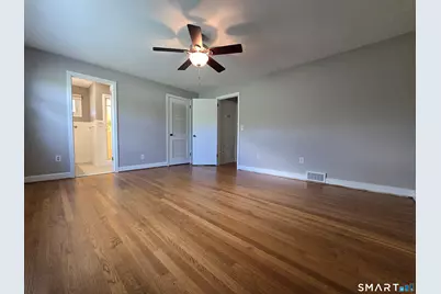 11 Eastwood Road, West Hartford, CT 06117 - Photo 16