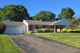 11 Eastwood Rd, West Hartford, CT 06117 - Photo 20