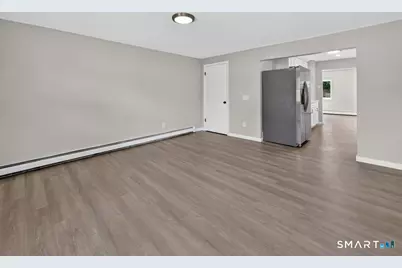 214 Burnsford Avenue, Bridgeport, CT 06606 - Photo 2
