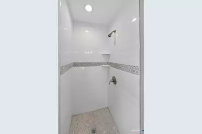 214 Burnsford Avenue, Bridgeport, CT 06606 - Photo 18