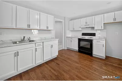 214 Burnsford Avenue, Bridgeport, CT 06606 - Photo 32