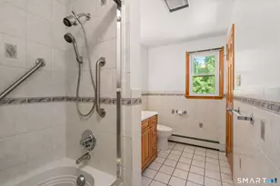 4 Sandpiper Dr, Bloomfield, CT 06002 - Photo 12