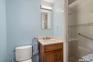 4 Sandpiper Dr, Bloomfield, CT 06002 - Photo 14