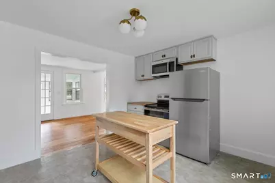 21 Green Street, Trumbull, CT 06611 - Photo 12
