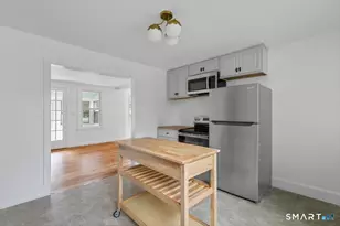 21 Green St, Trumbull, CT 06611 - Photo 12
