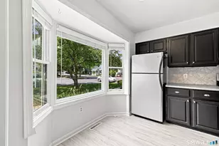 16 Braintree Ct, Suffield, CT 06078 - Photo 8