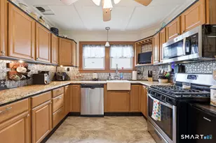93 John St, East Haven, CT 06513 - Photo 8