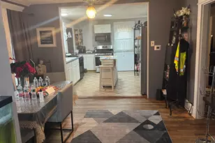 49 Delaware Ave, Waterbury, CT 06708 - Photo 8