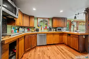 128 W High St, East Hampton, CT 06424 - Photo 2