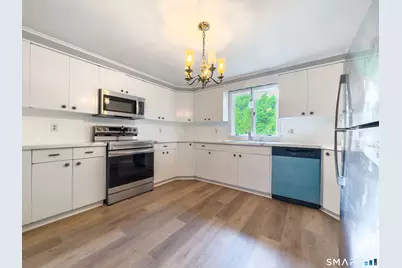 81 Esther Avenue, Waterbury, CT 06708 - Photo 8