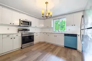 81 Esther Ave, Waterbury, CT 06708 - Photo 8