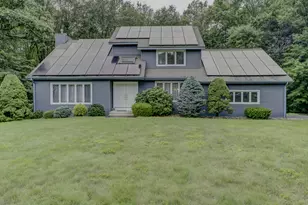 33 Habitat Ln, Bloomfield, CT 06002 - Photo 1