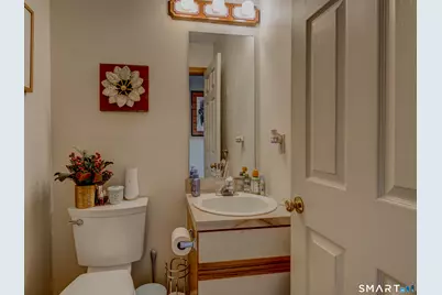 33 Habitat Lane, Bloomfield, CT 06002 - Photo 18