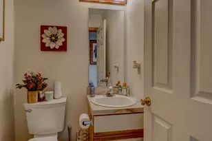 33 Habitat Ln, Bloomfield, CT 06002 - Photo 18