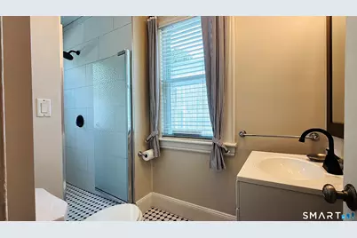 324 Villa Avenue, Fairfield, CT 06825 - Photo 20