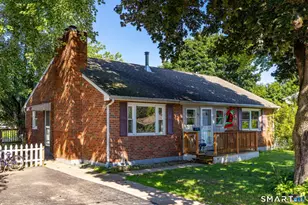 30 Hemlock St, Bristol, CT 06010 - Photo 2
