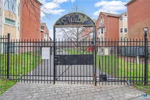 22 Franklin Ave, Hartford, CT 06114 - Photo 2