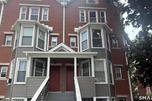 22 Franklin Ave, Hartford, CT 06114 - Photo 2