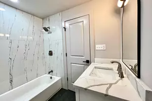 32 Forest Ct N, Hamden, CT 06518 - Photo 14