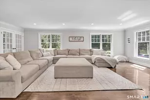 115 Fairway Dr, Stamford, CT 06903 - Photo 6